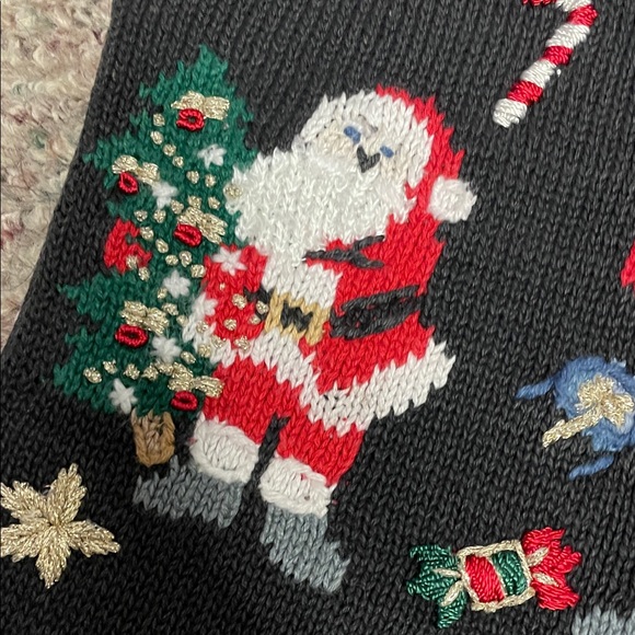Vintage 90s Festive embroidered Santa Knit Vest- adorable - Picture 5 of 11